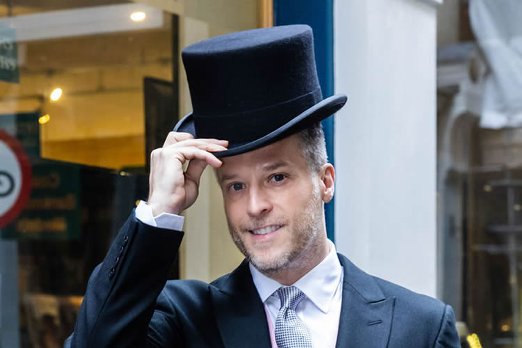 Top Hat